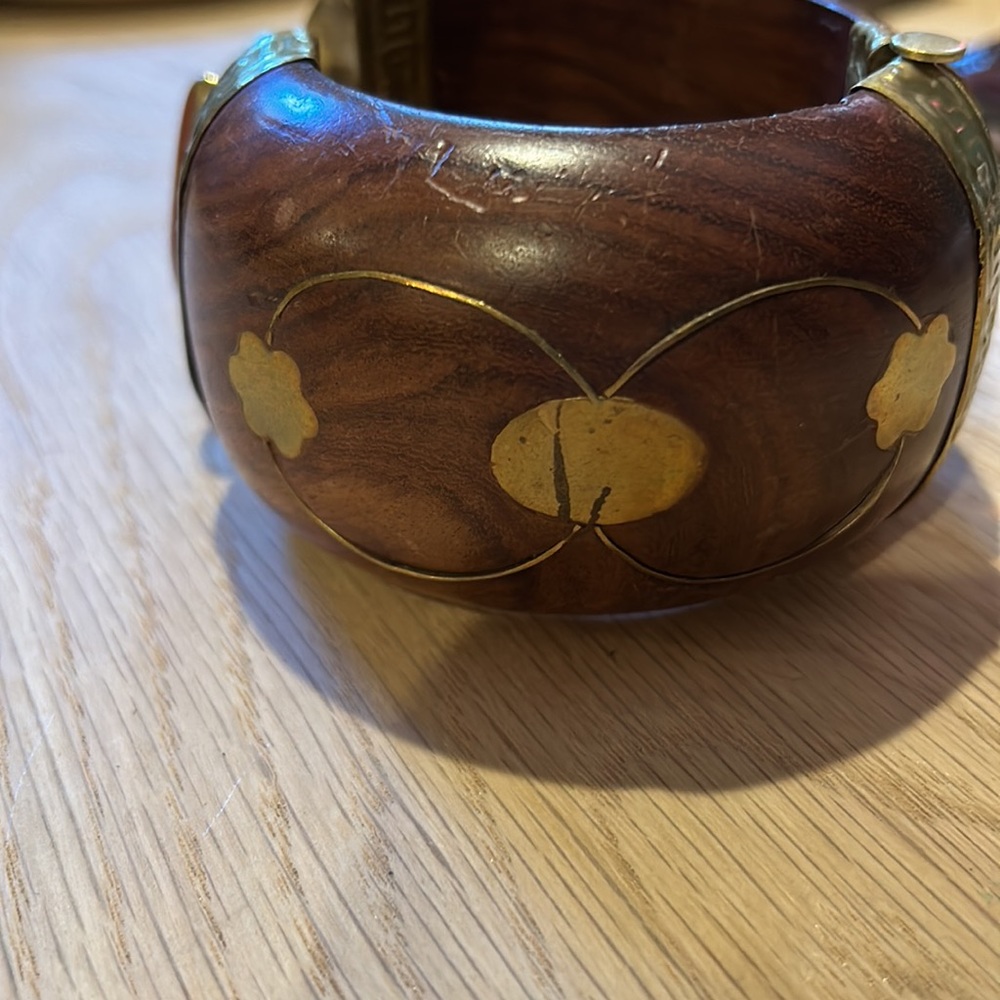 Wooden bracelet - Picture 3 of 8